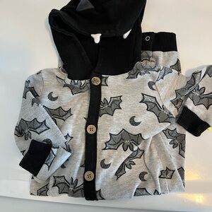 Gray Bat Print one piece for baby